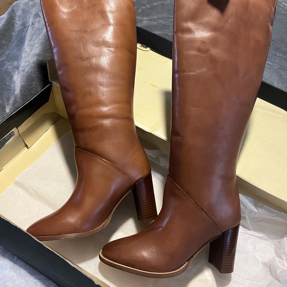 NWT Banana Republic brown leather boots